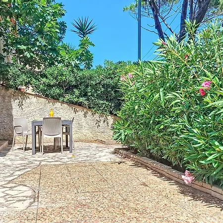 Le Rayolet Parc By Interhome Six-Fours-les-Plages